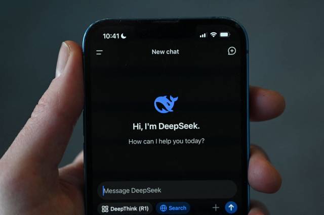 DeepSeek携手飞书：AI驱动下的中国网文出海是怎样的？